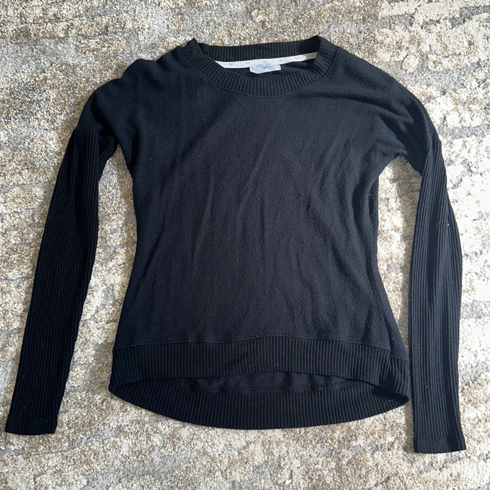 Black sweater size xs